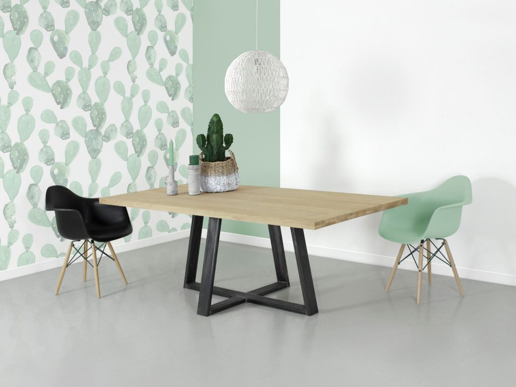 Industriele eikenhouten tafel Stijn
