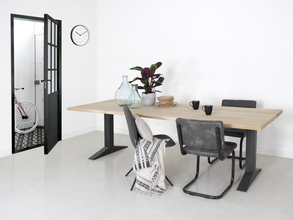 Boomstam eettafel Tygo