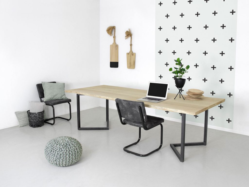 Tafel Dex eikenhout industriele poot