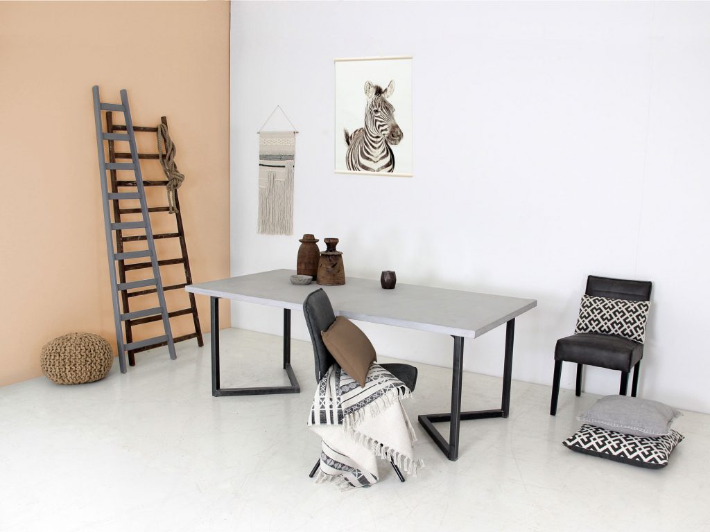 Betonlook tafel op maat Linnea
